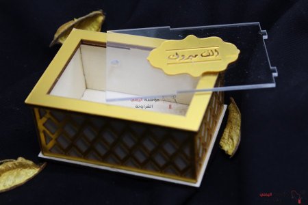 علبة خشبية مزخرفة توزيعات اعراس