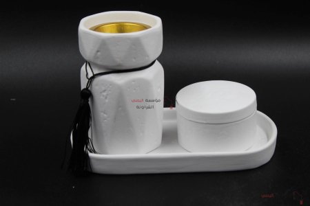 مضيفة و مباخر حجر ابيض