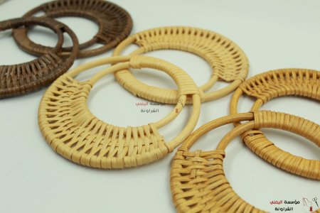 البني الغامق